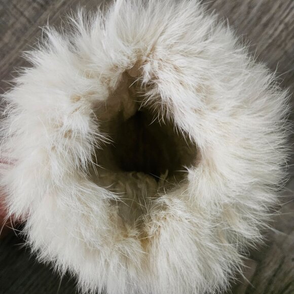 Handmade Inuit Mukluks Fur & Leather Beaded Boots - - Picture 5 of 10